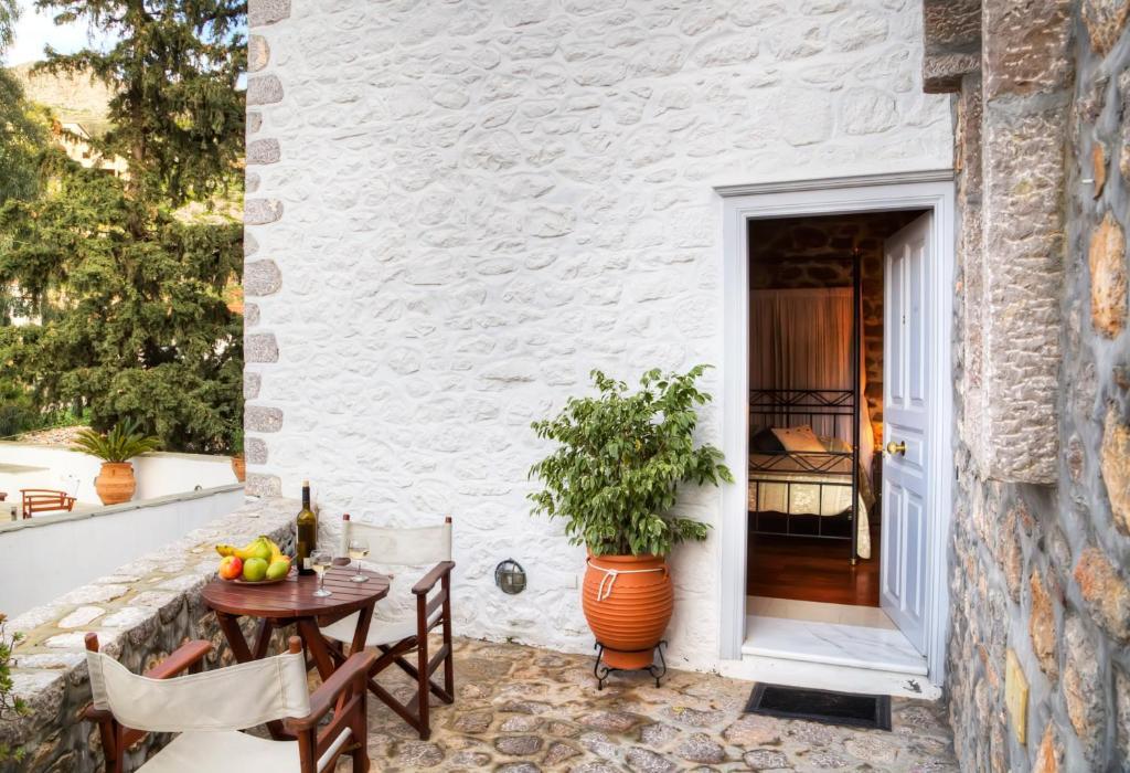Nereids Guesthouse Ídra Szoba fotó